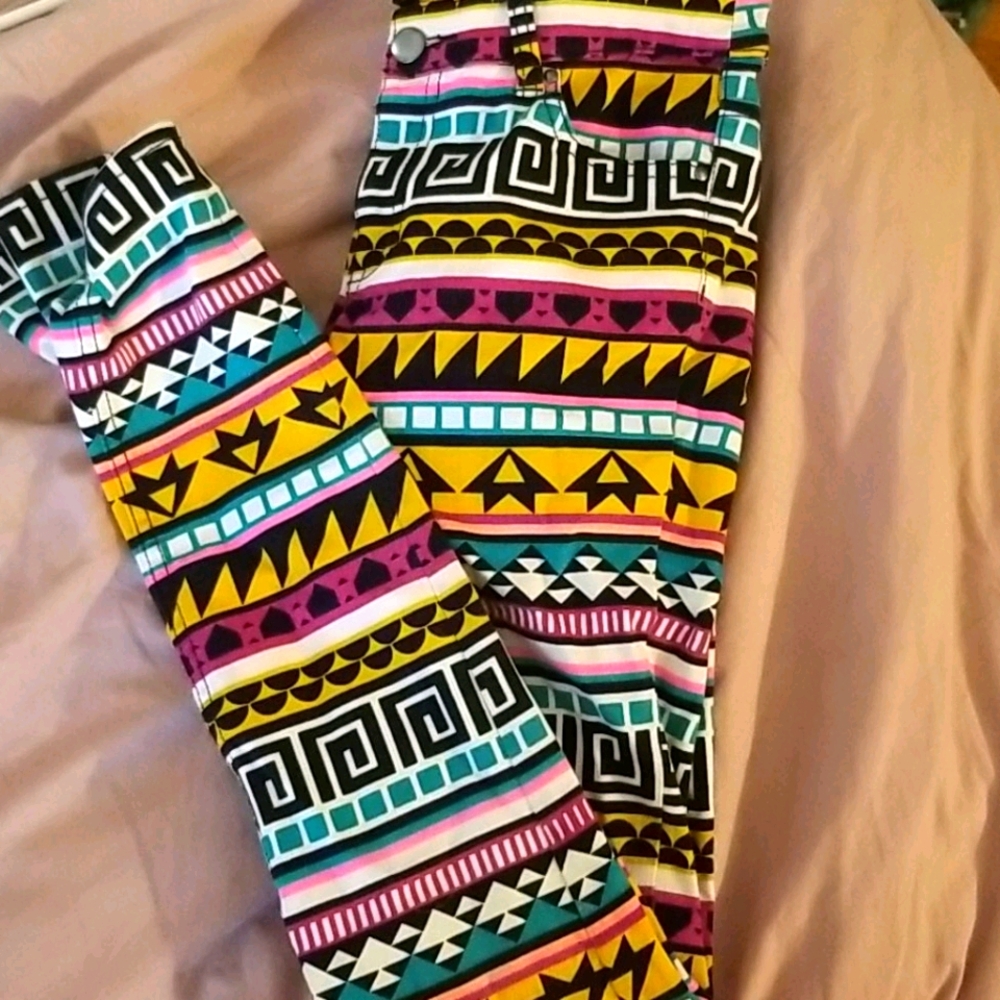 Tribal/aztec skinny jeans